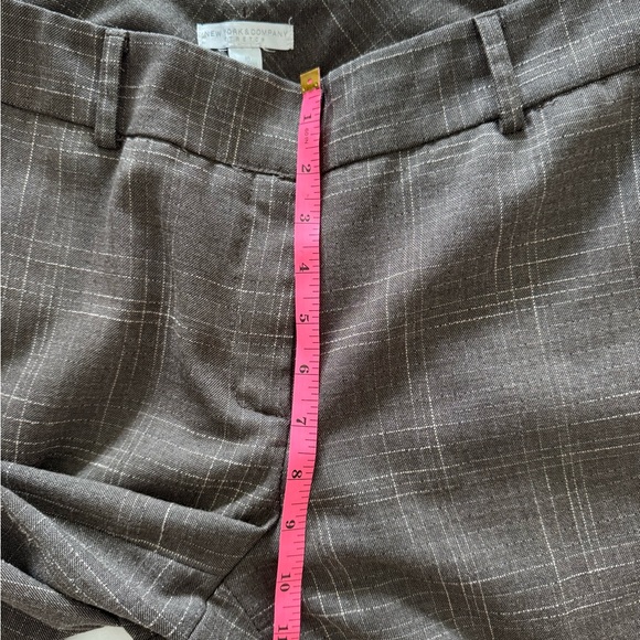 New York & Company Brown Plaid Trousers - Picture 5 of 8